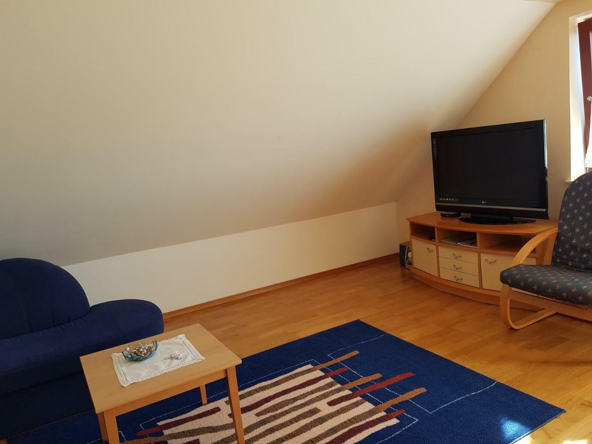 Vaznik Farm stay *